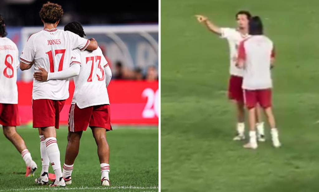 Curtis Jones dan Dominik Szoboszlai di lapangan