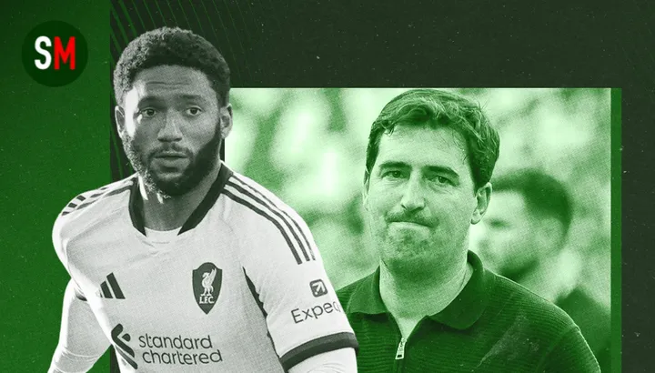 Bek Liverpool Joe Gomez saat berada di lapangan hijau