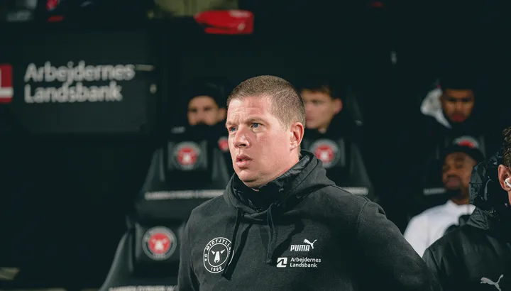 Pemain FC Midtjylland merayakan kemenangan di lapangan