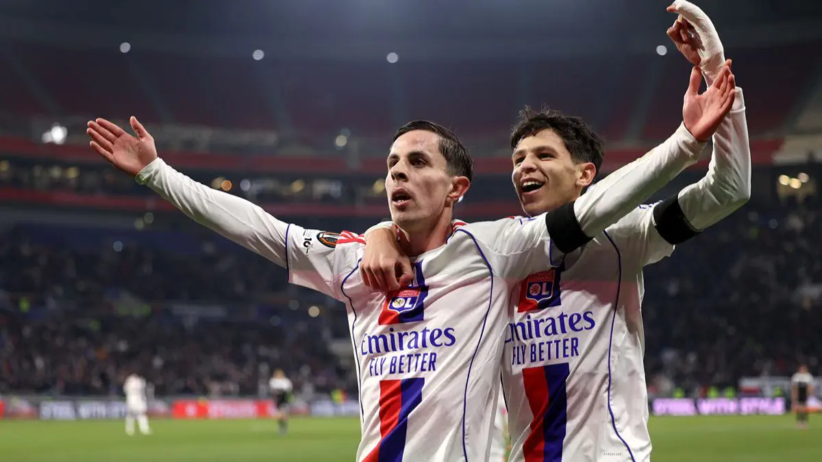 Pertandingan kualifikasi Liga Champions antara Sparta Prague menghadapi Lyon