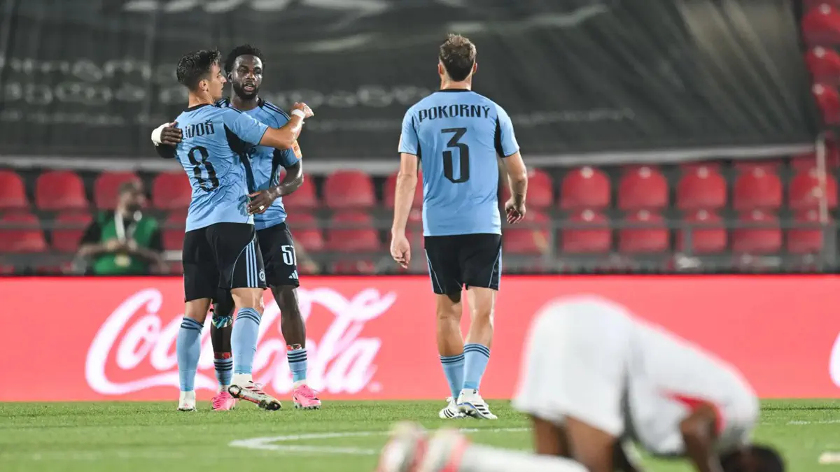 Pertandingan antara Mjallby melawan Slovan Bratislava di Liga Champions
